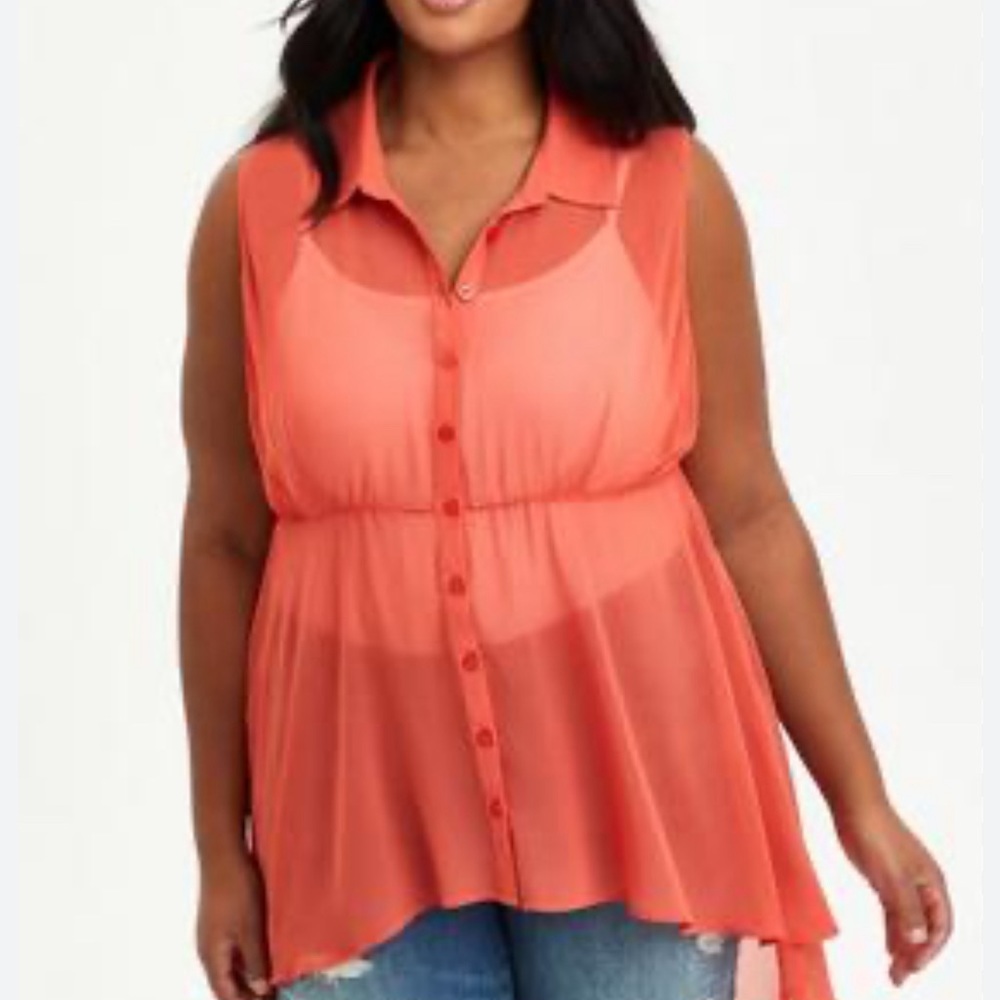 Torrid | Babydoll Chiffon Button Down Tunic | Size 2 - Picture 4 of 4